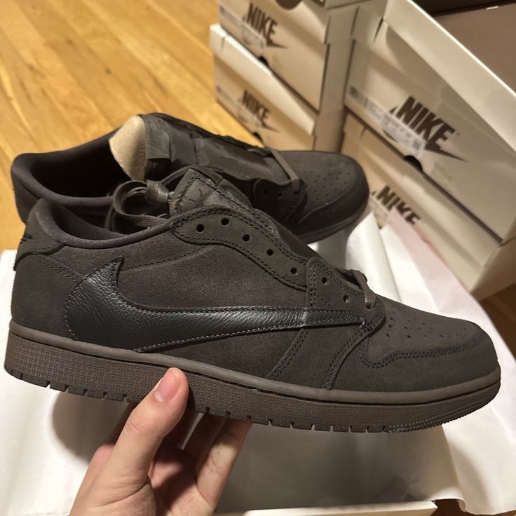 Jordan Low Velvet Brown