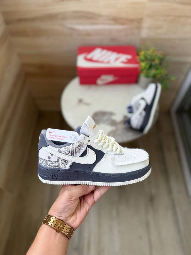 Airforce Paisely Grey