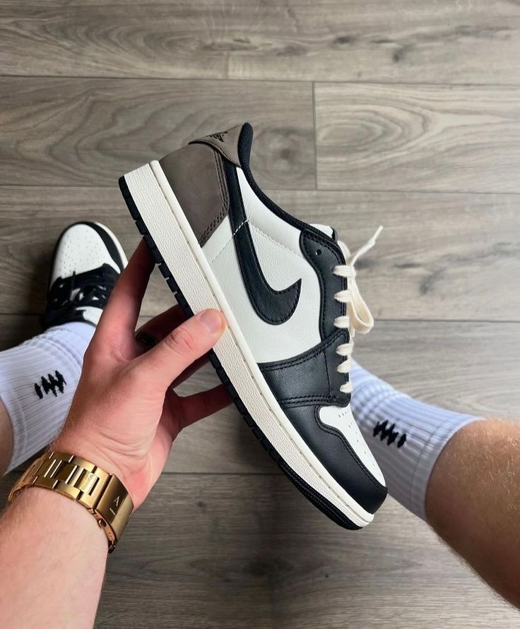Jordan Low Mocha