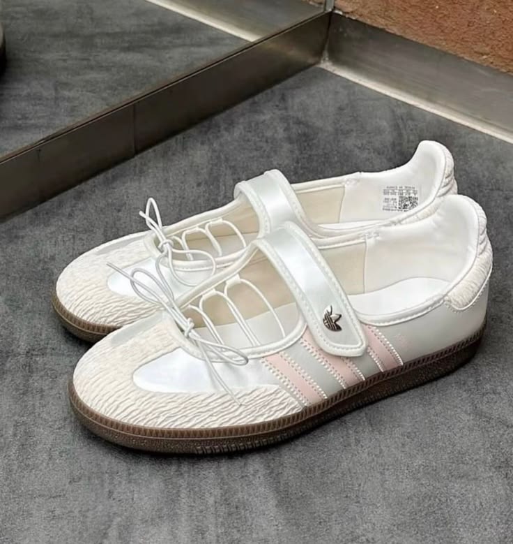 Samba Jane White Pink