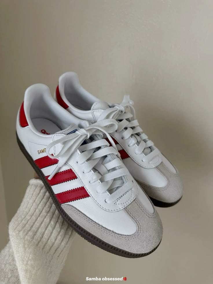 Samba Red
