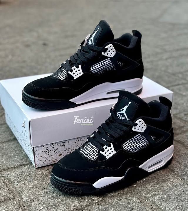 Jordan 4 Thunder White