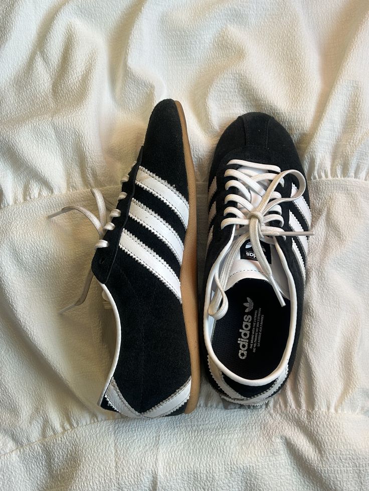 Addidas Tokyo Black