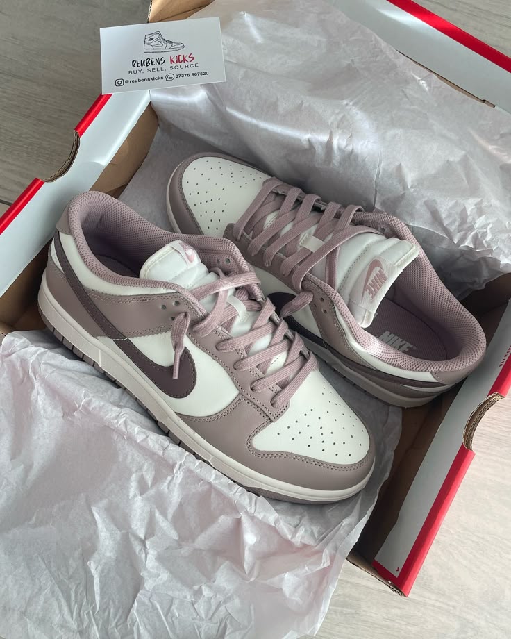 Dunk Low Taupe