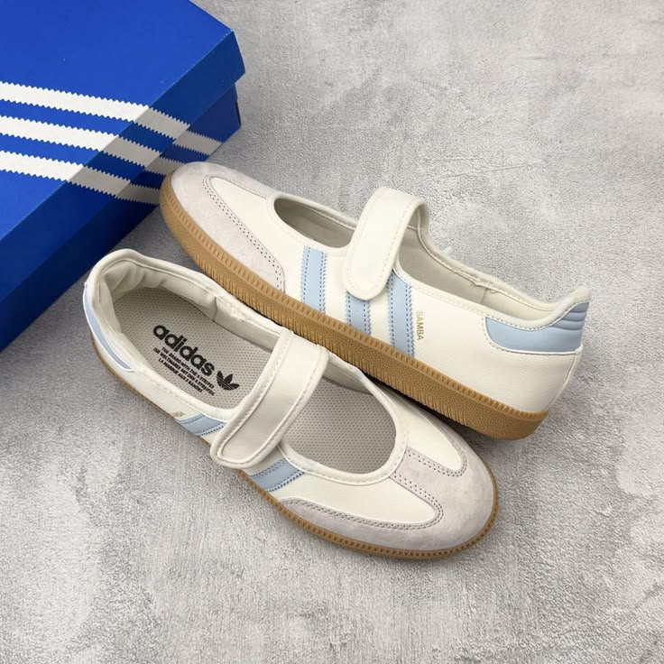 Samba Jane White Blue