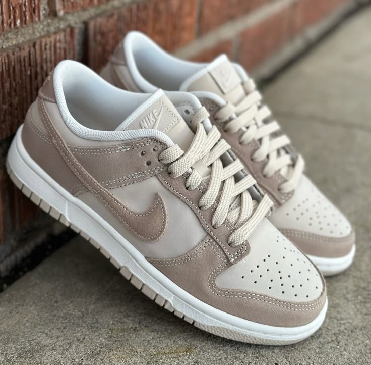 Dunk Low Sand Drift