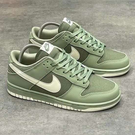 Dunk Low Oil Olive
