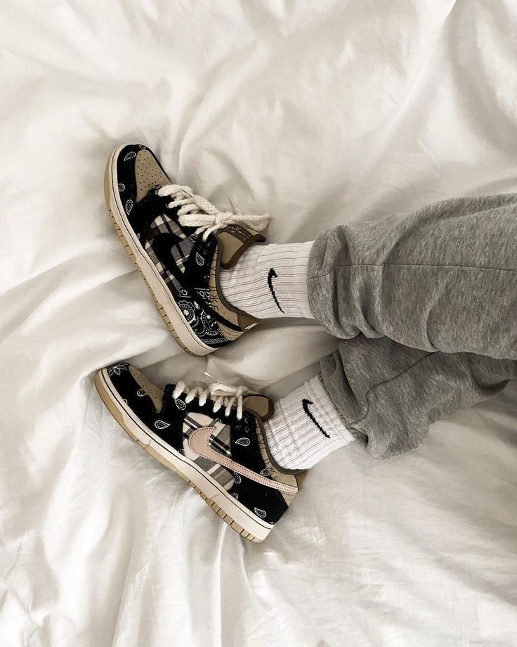 Dunk Low Travis Scott