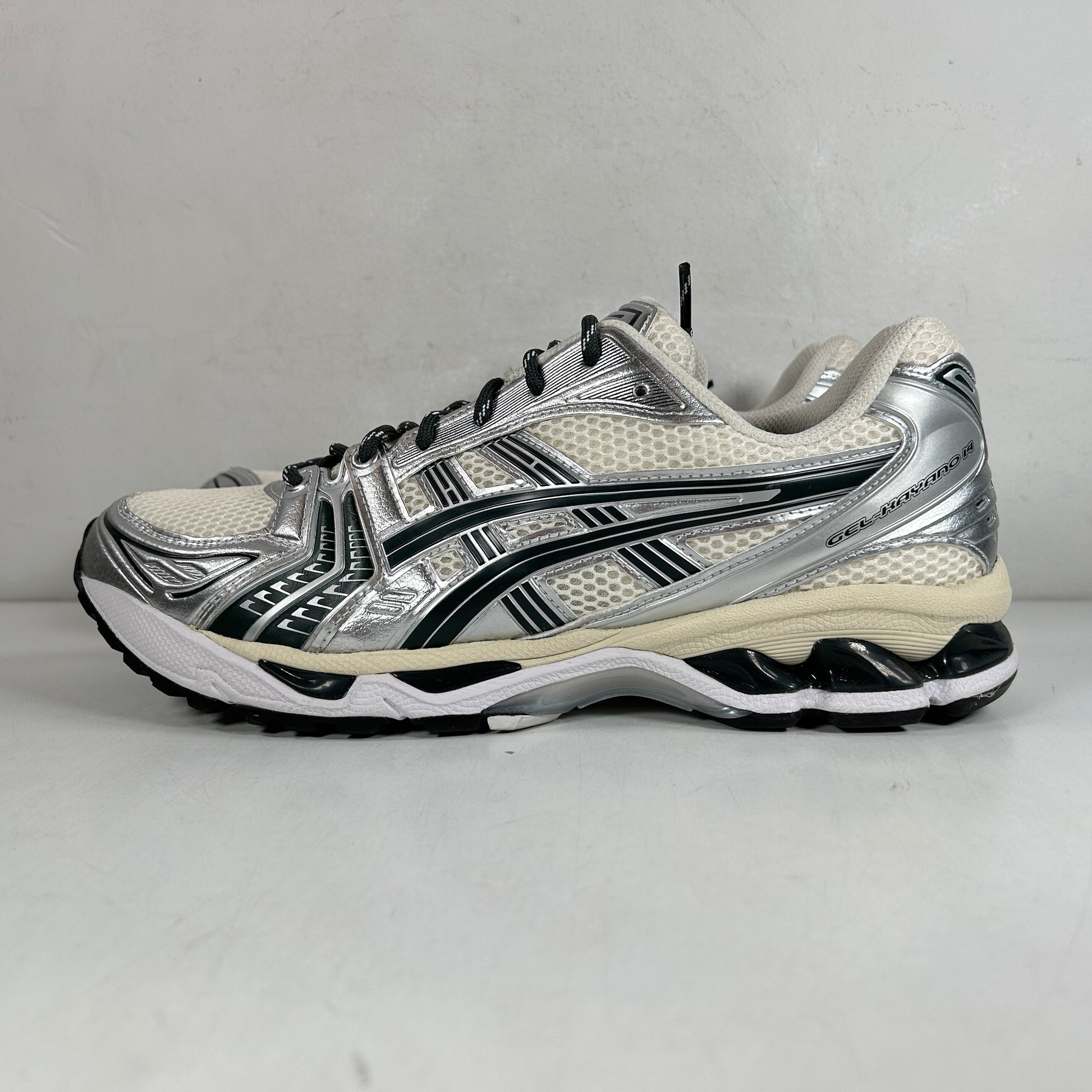 Asics black