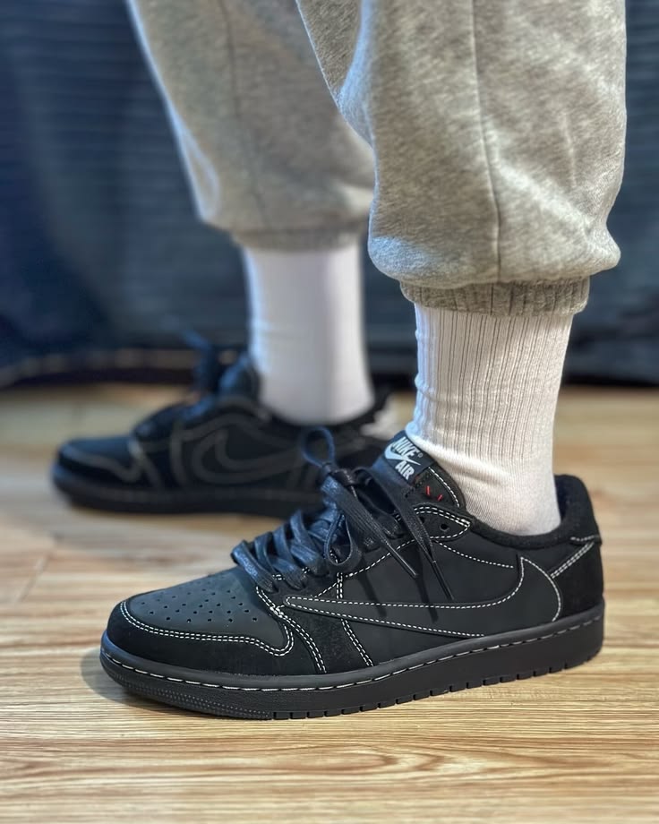 Jordan Low Phantom Black