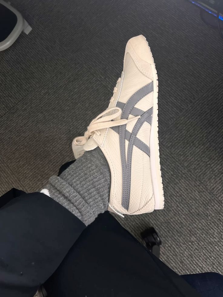 Tiger Mexico 66 Light Grey