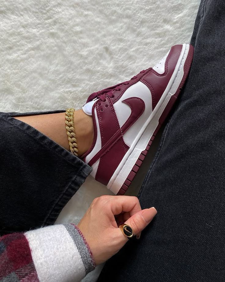 Dunk Low Bordeaux
