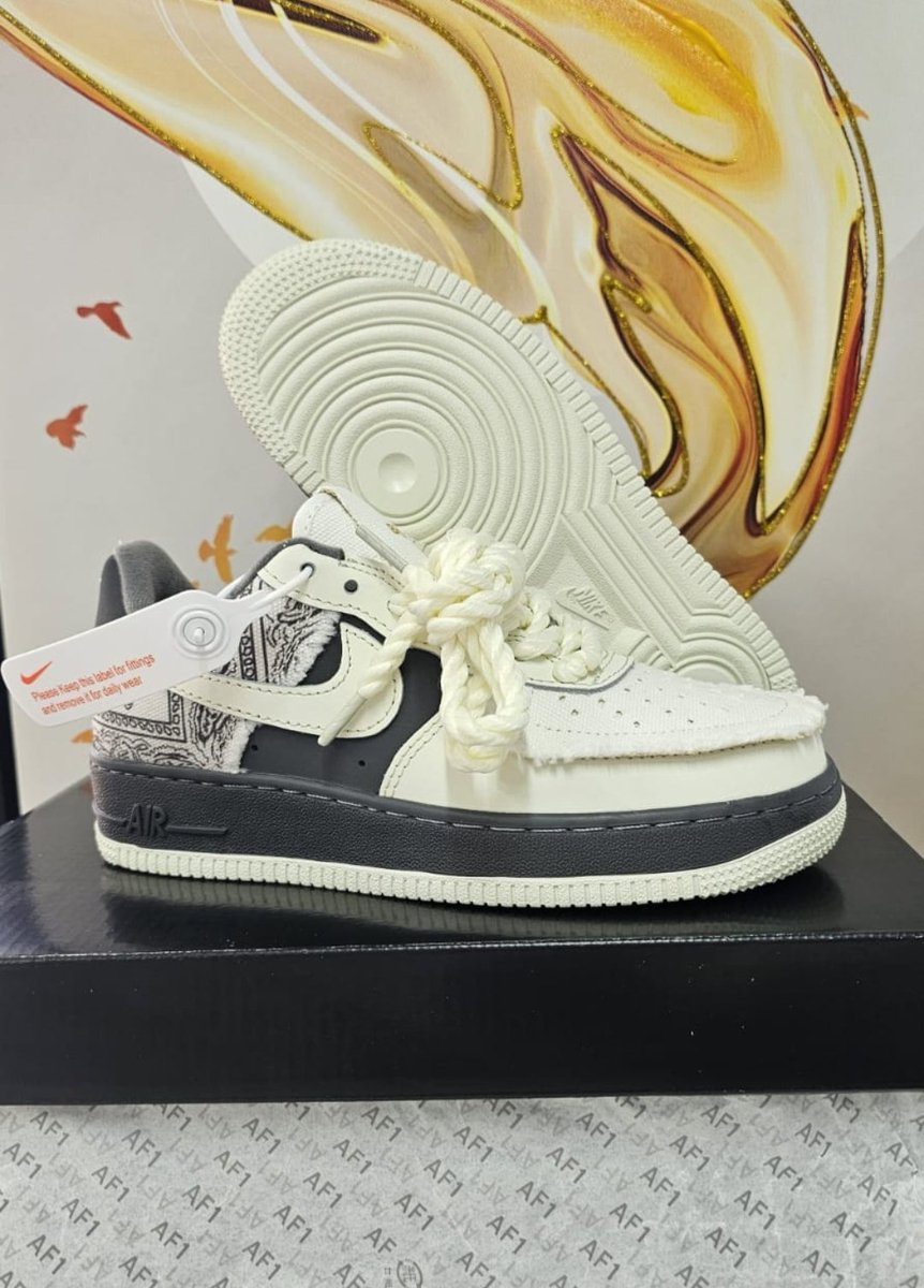 Airforce Paisely Grey