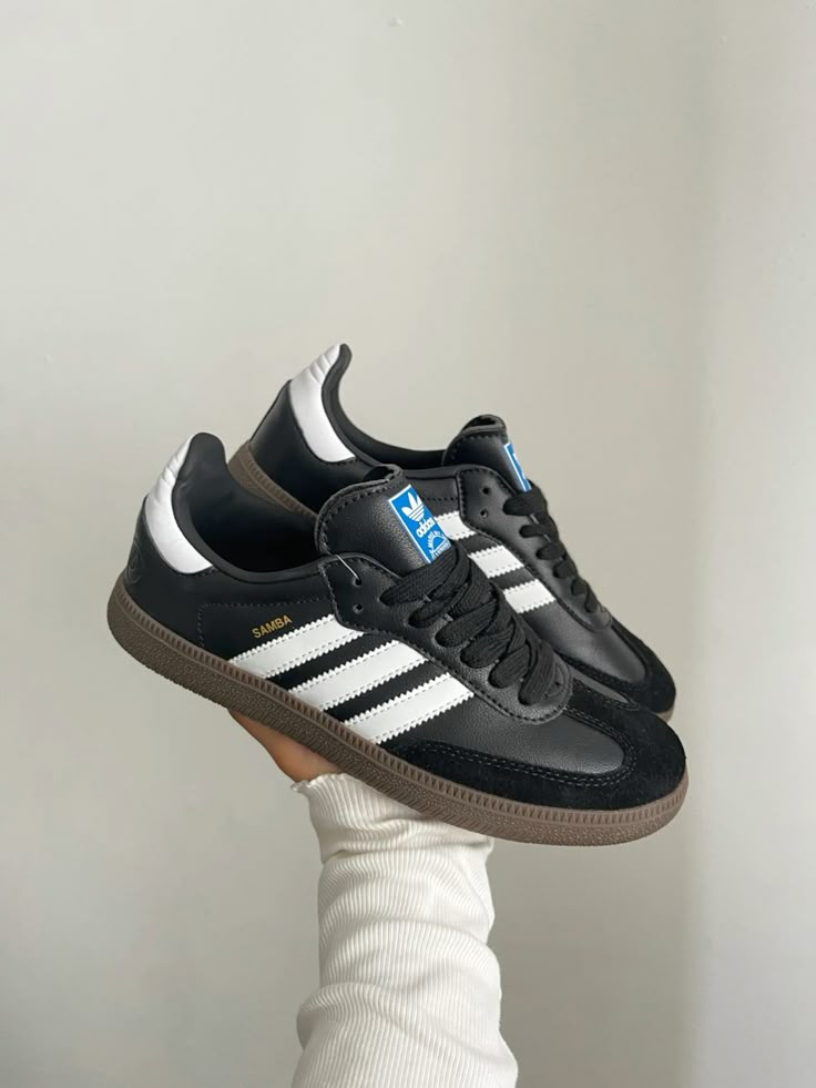 Samba Black