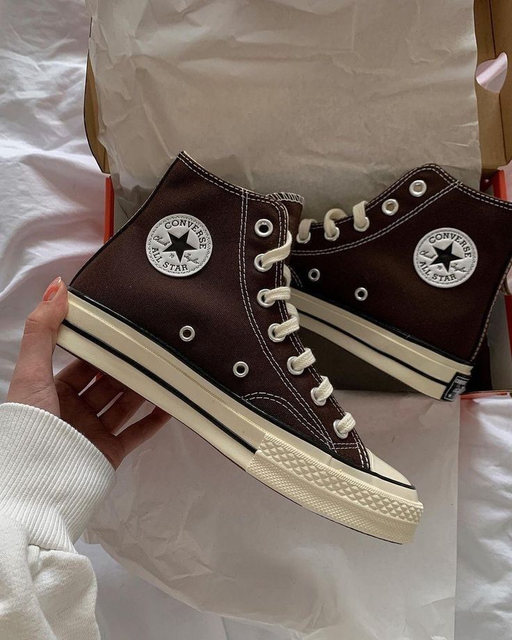 70s Chuck Taylor Hi Brown