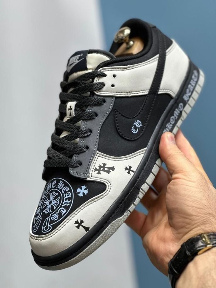 Dunk Low Chrome Heart