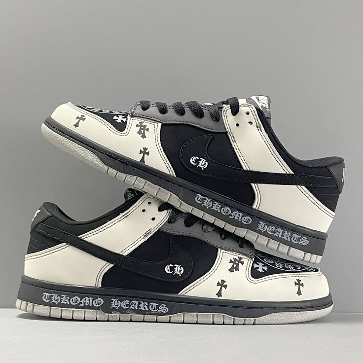 Dunk Low Chrome Heart