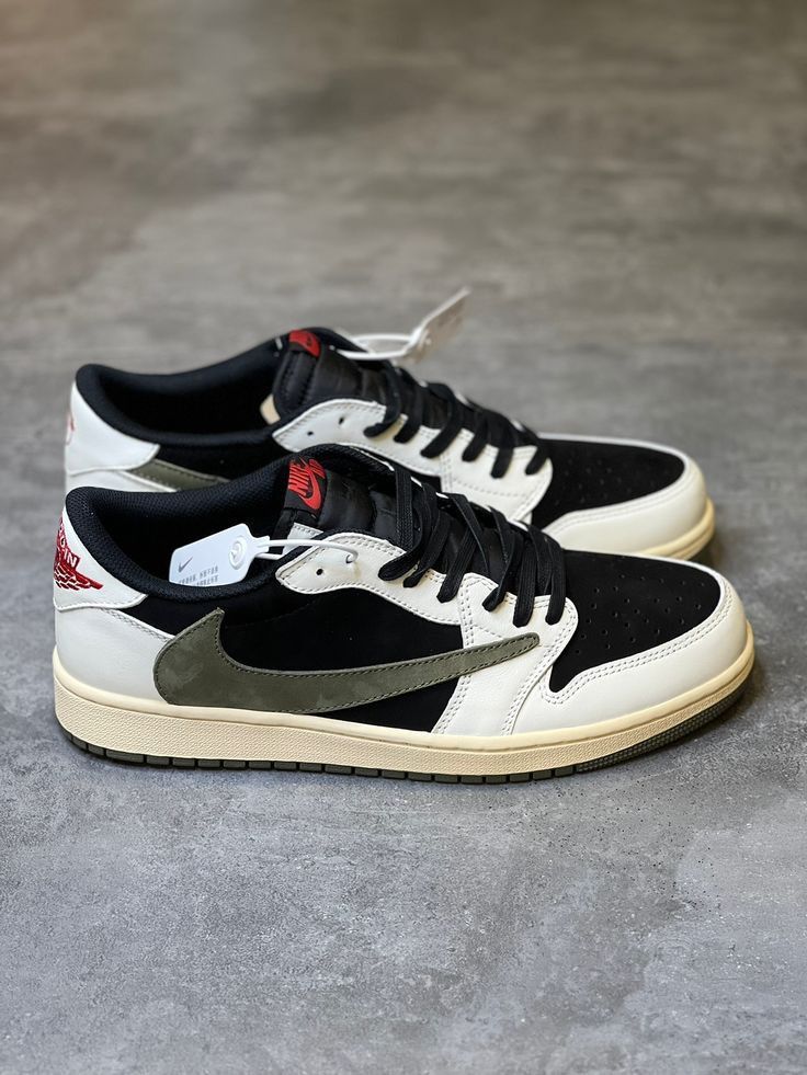 Jordan Low Reverse Olive