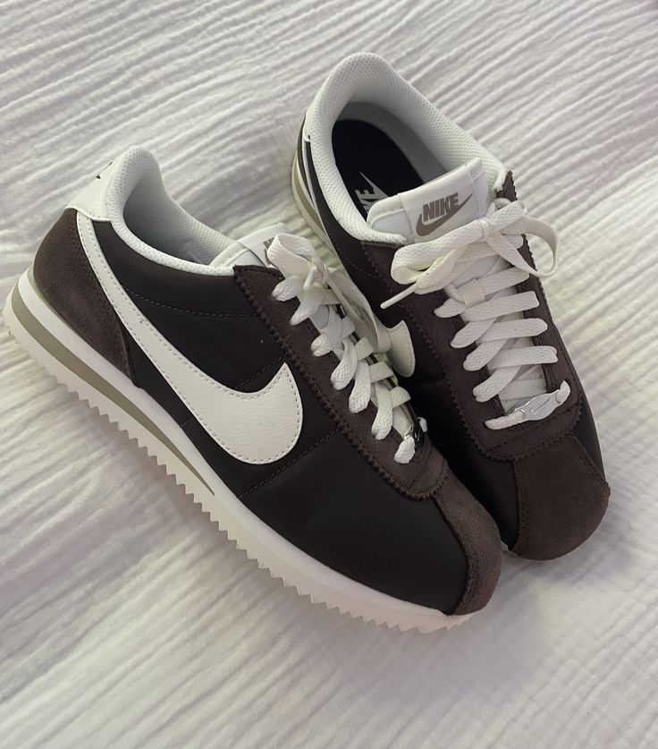 Cortez Full Brown