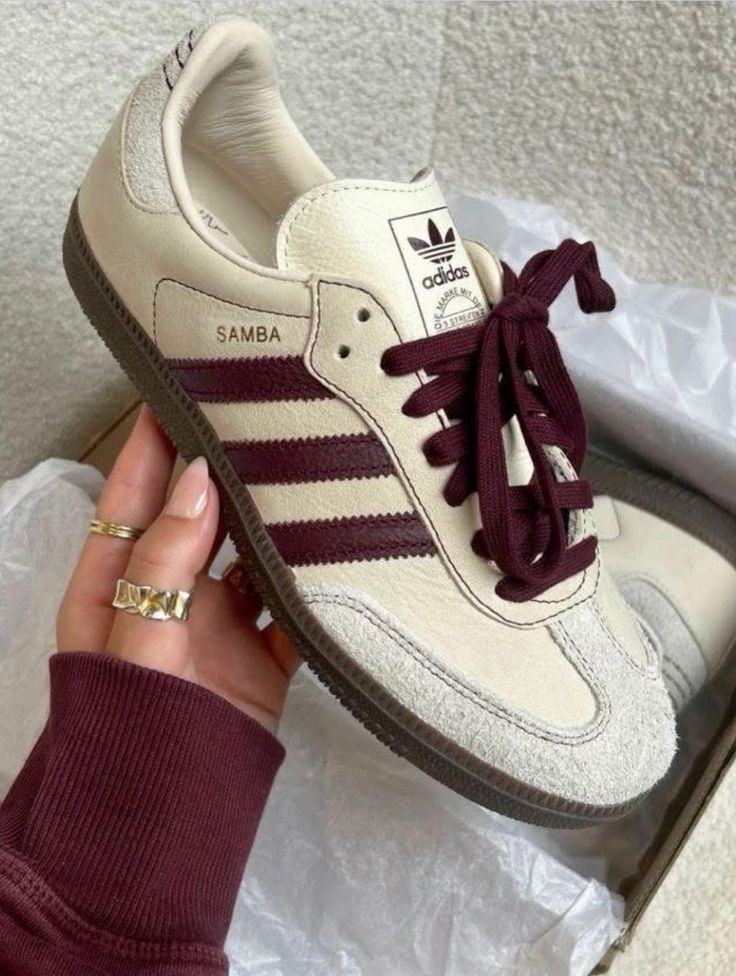 Samba Wonder White
