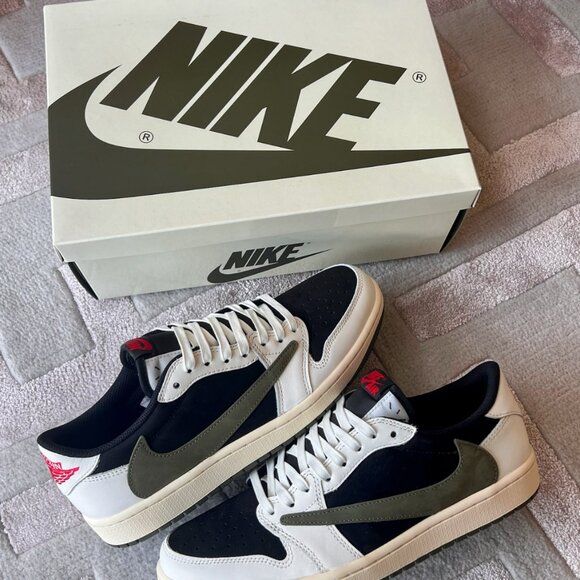 Jordan Low Reverse Olive